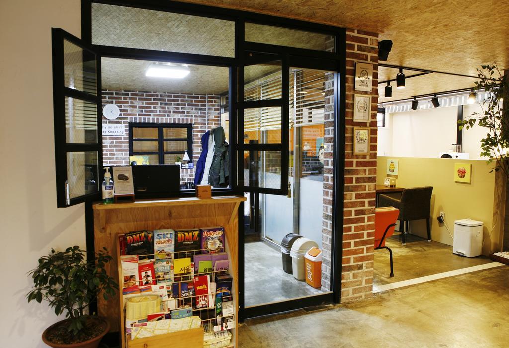 Lee & No Guesthouse Hongdae Séoul Extérieur photo