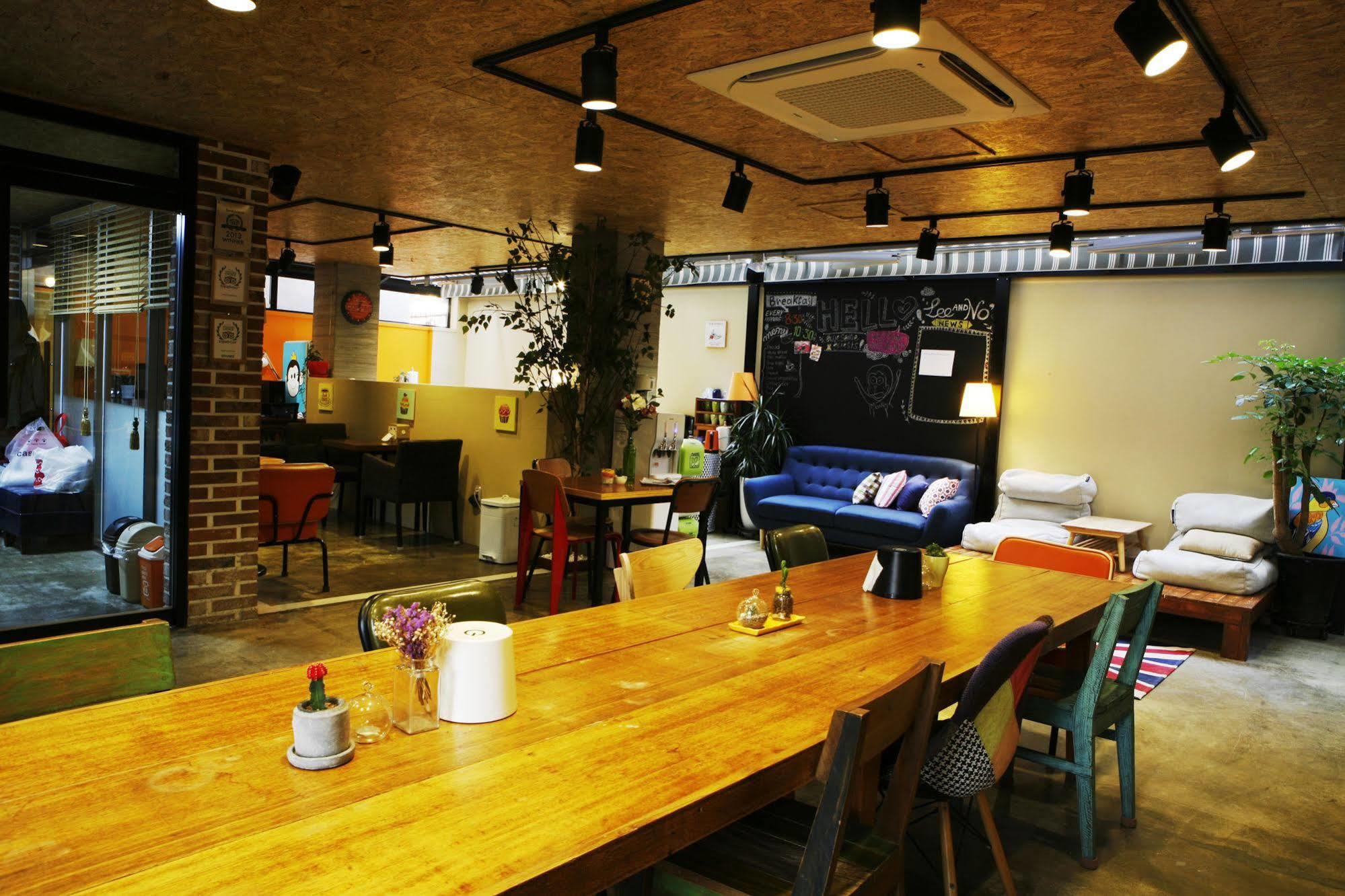 Lee & No Guesthouse Hongdae Séoul Extérieur photo